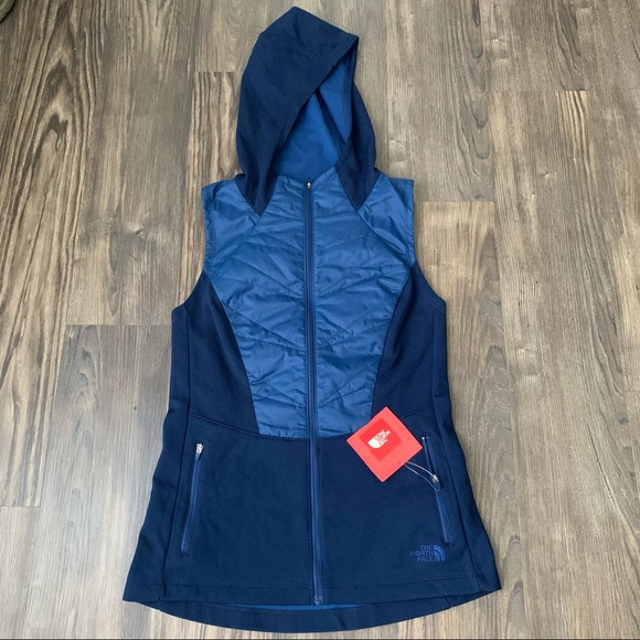The North Face Jackets & Blazers - The North Face NEW Motivation Psonic Flashdry in Estate Blue Vest